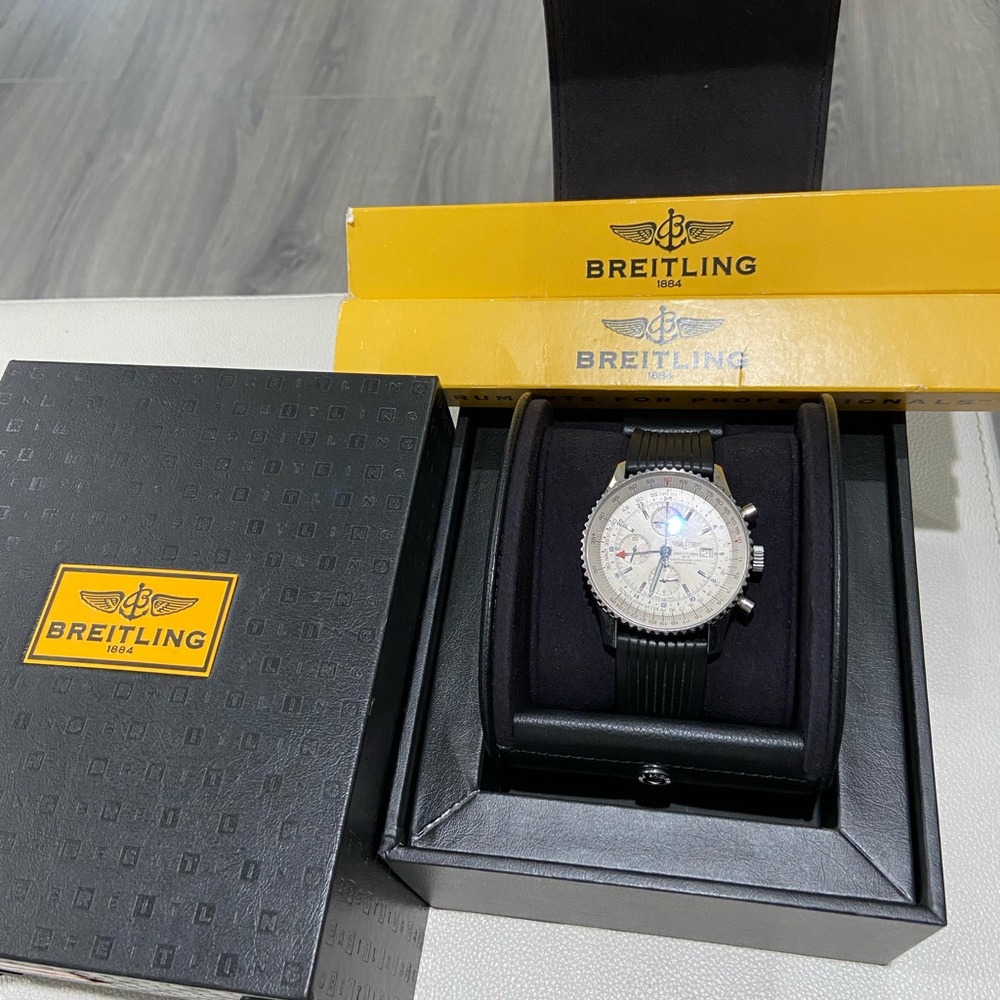 Breitling Navitimer